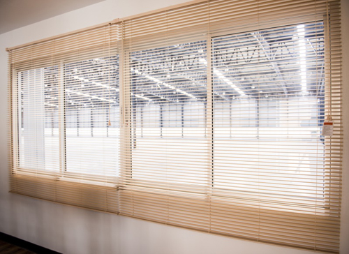 cheap professional window blinds company
